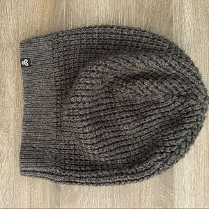 Aritzia beanie